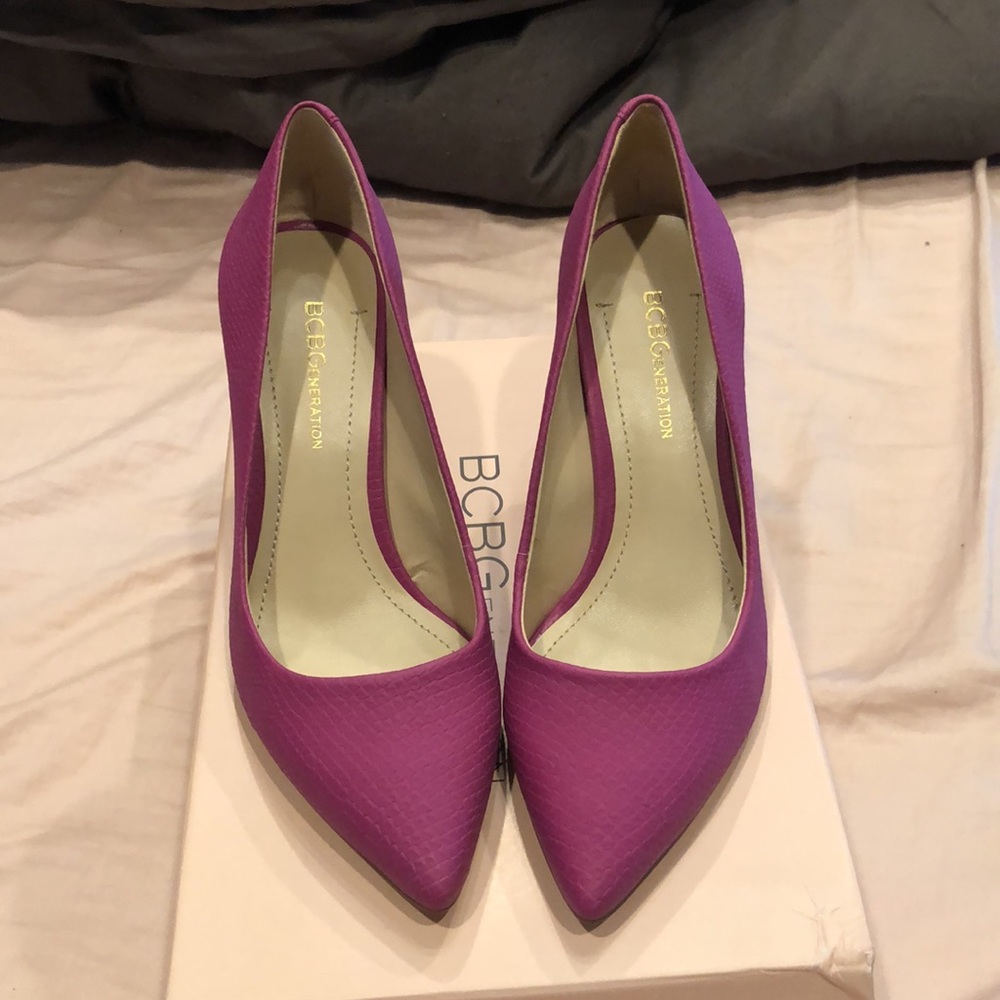 BCBGeneration Twilight Magenta, Size 6